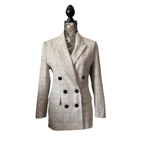 Executive Collection Jackets & Blazers - Vintage Executive Collection Women's 8P Cream Tan Plaid Double-Breasted Blazer